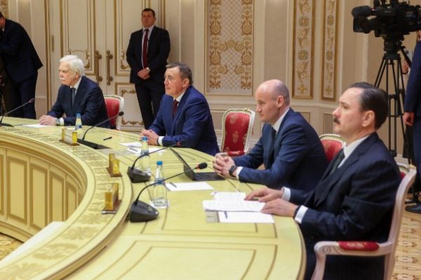 Губернатор Валерий Лимаренко встретился с президентом Беларуси Александром Лукашенко Губернатор Валерий Лимаренко встретился с президентом Беларуси Александром Лукашенко
