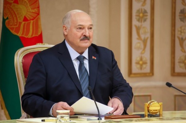 Губернатор Валерий Лимаренко встретился с президентом Беларуси Александром Лукашенко Губернатор Валерий Лимаренко встретился с президентом Беларуси Александром Лукашенко