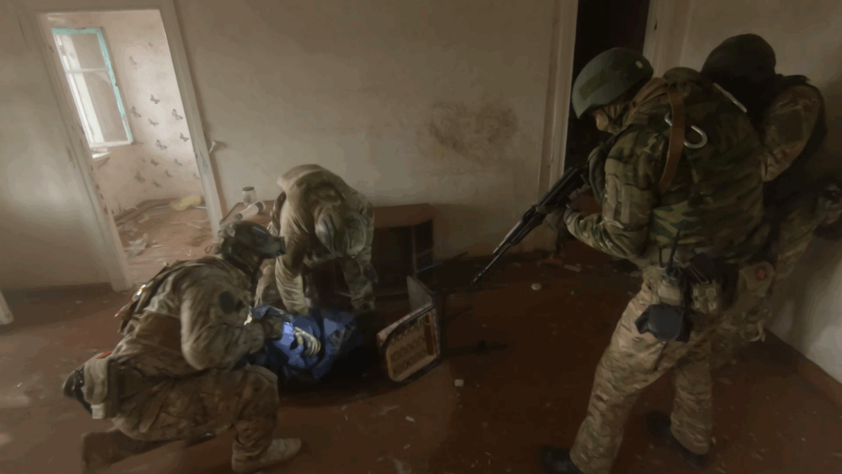 Боевики, дрон и штурм группы захвата: в Южно-Сахалинске провели масштабные учения
