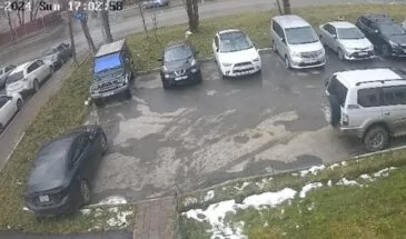Угон автомобиля в Южно-Сахалинске: видео с моментом высадки ребёнка