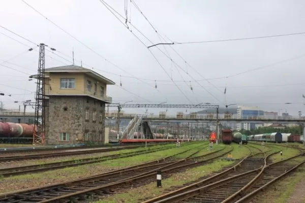 Во Владивостоке женщина попала под тепловоз: подробности происшествия