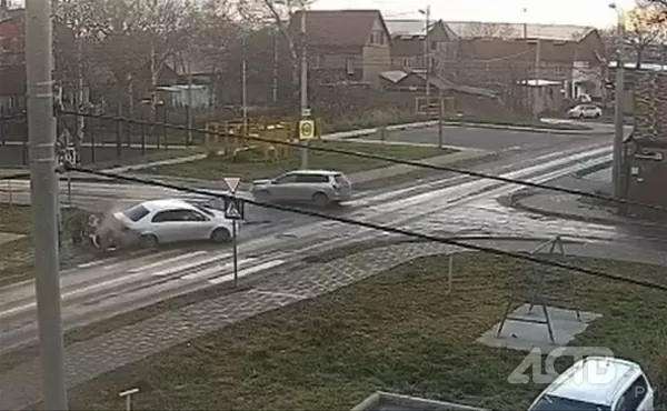 Дети чудом не пострадали в ДТП в Южно-Сахалинске