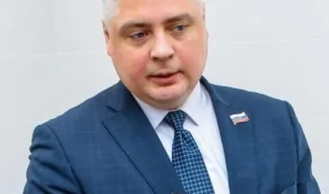 Скандал на борту: сахалинского депутата сняли с рейса в Москве