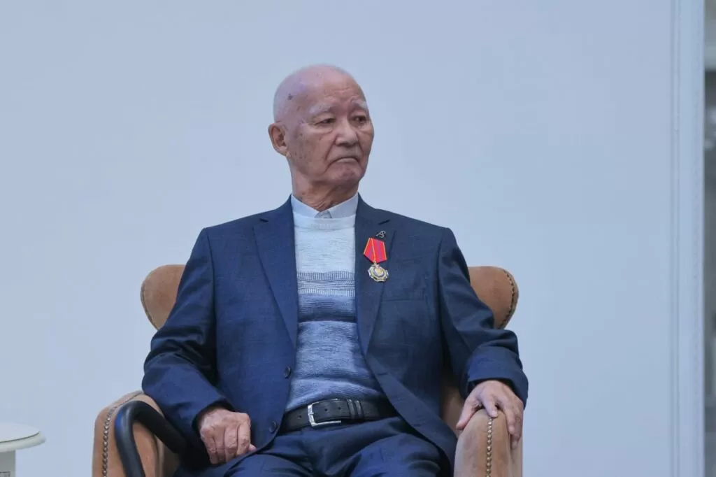 90 лет Владимиру Санги