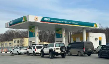 На Сахалине сократят очереди на заправках: власти и нефтяники оптимизируют работу АЗС