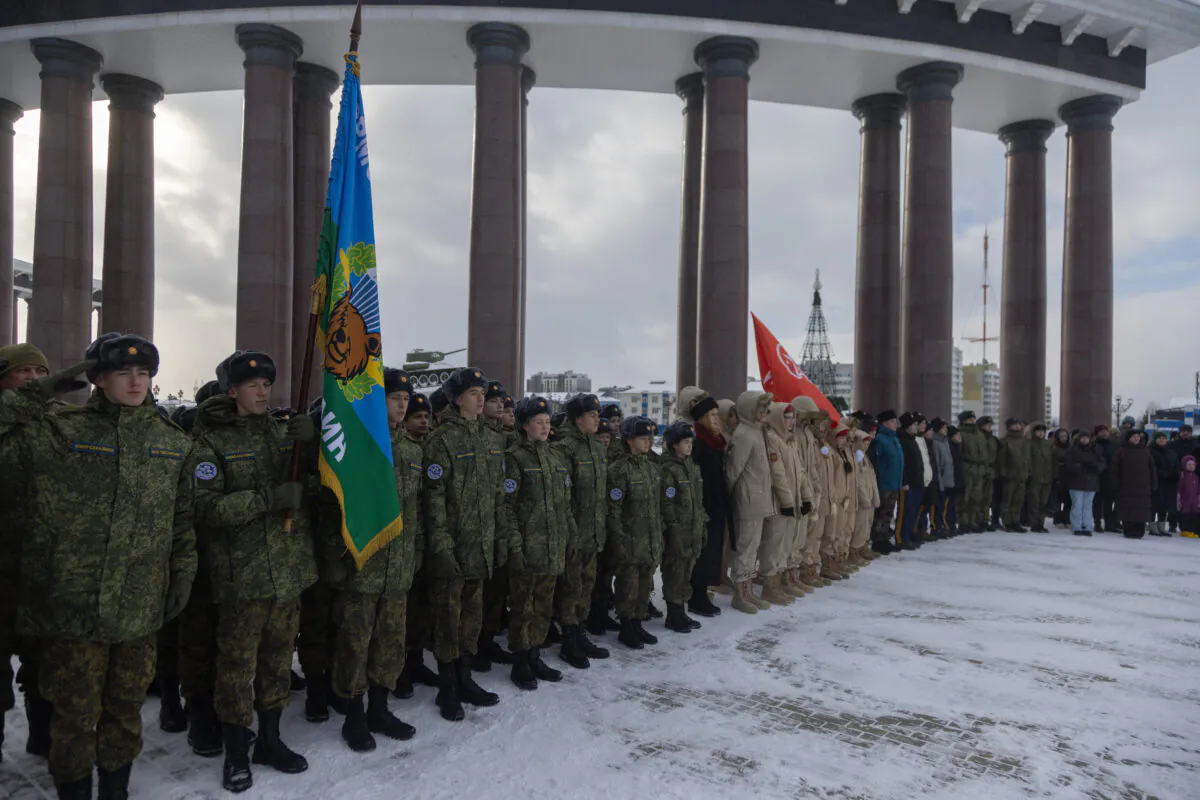 Аллею военной техники открыли в Южно-Сахалинске