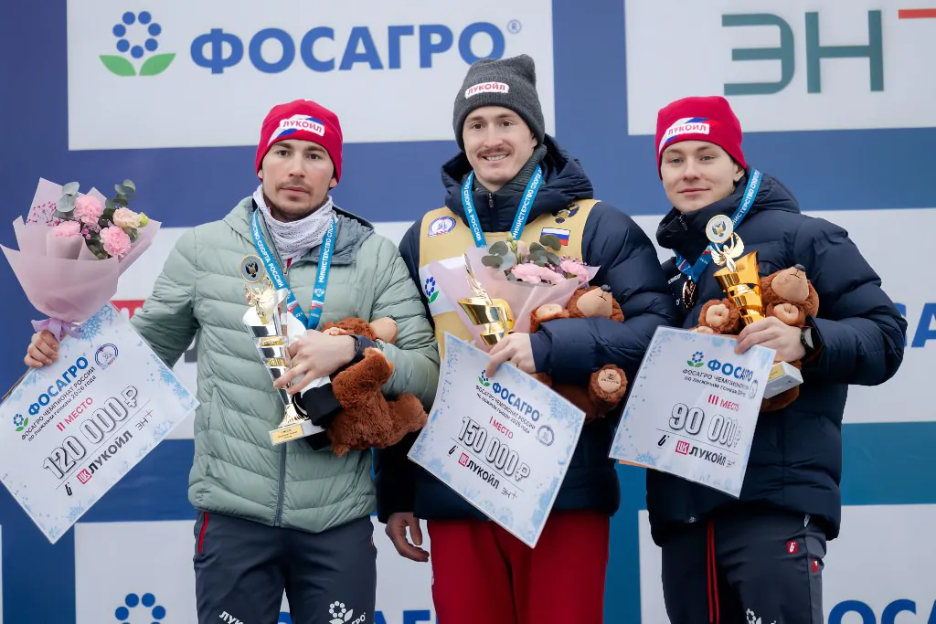 Чемпионат России по лыжным гонкам на Сахалине: Крупицкая, Большунов, Степанова и Ардашев взяли золото
