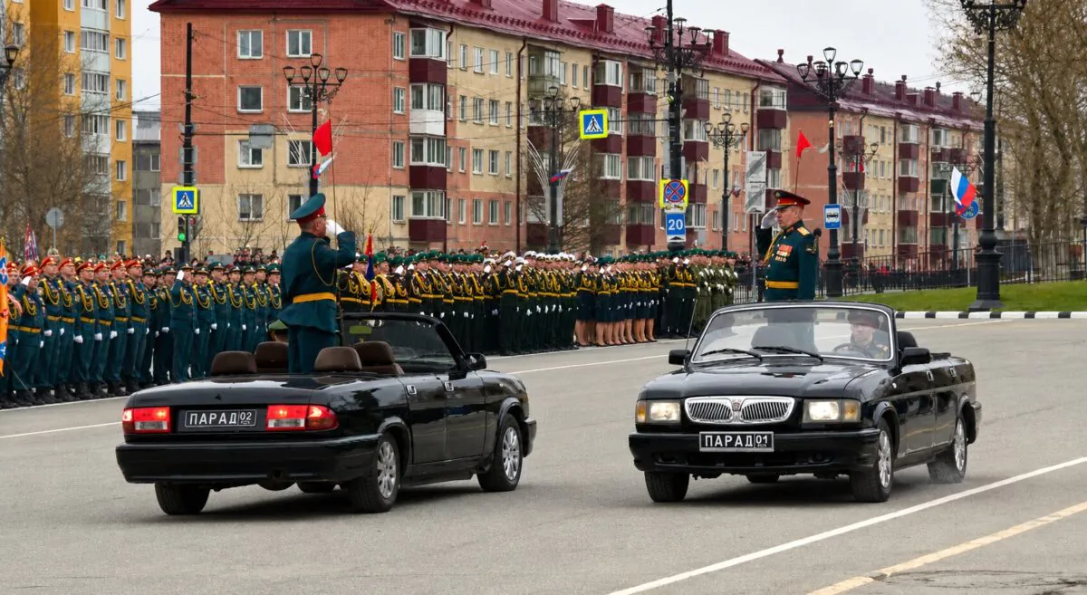 Парад Победы прошел в Южно-Сахалинске: трогательные и яркие кадры