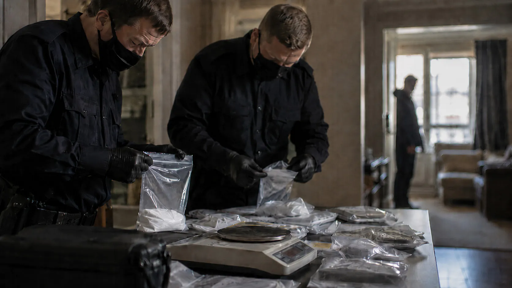 На Сахалине задержали иностранца с килограммом мефедрона