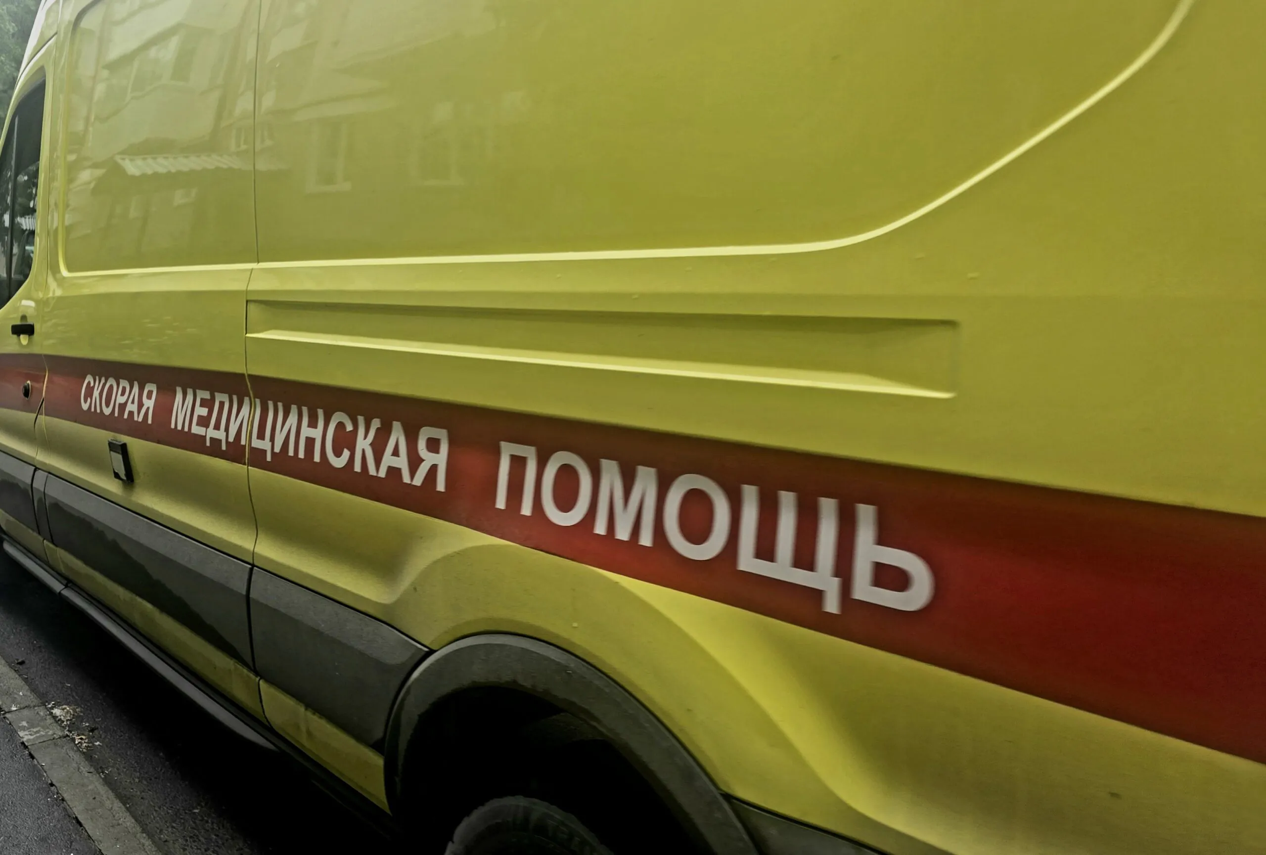 Турист погиб после падения со скалы на Курилах