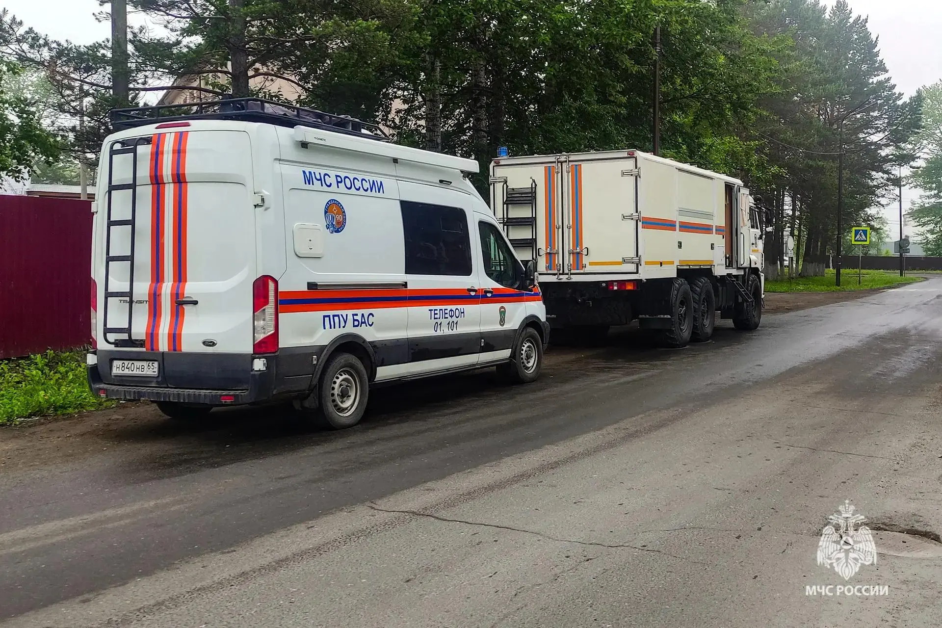 Спасатели МЧС выехали на поиски рыбака в Смирныховском районе