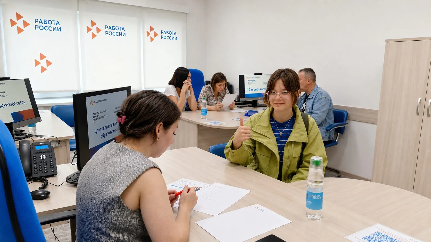 Более 1200 сахалинцев нашли работу после ярмарок вакансий