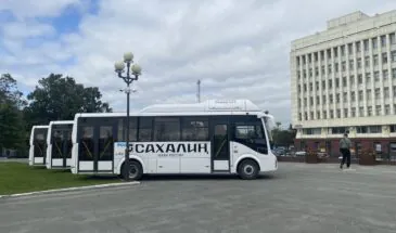В три района Сахалина передадут 11 новых автобусов