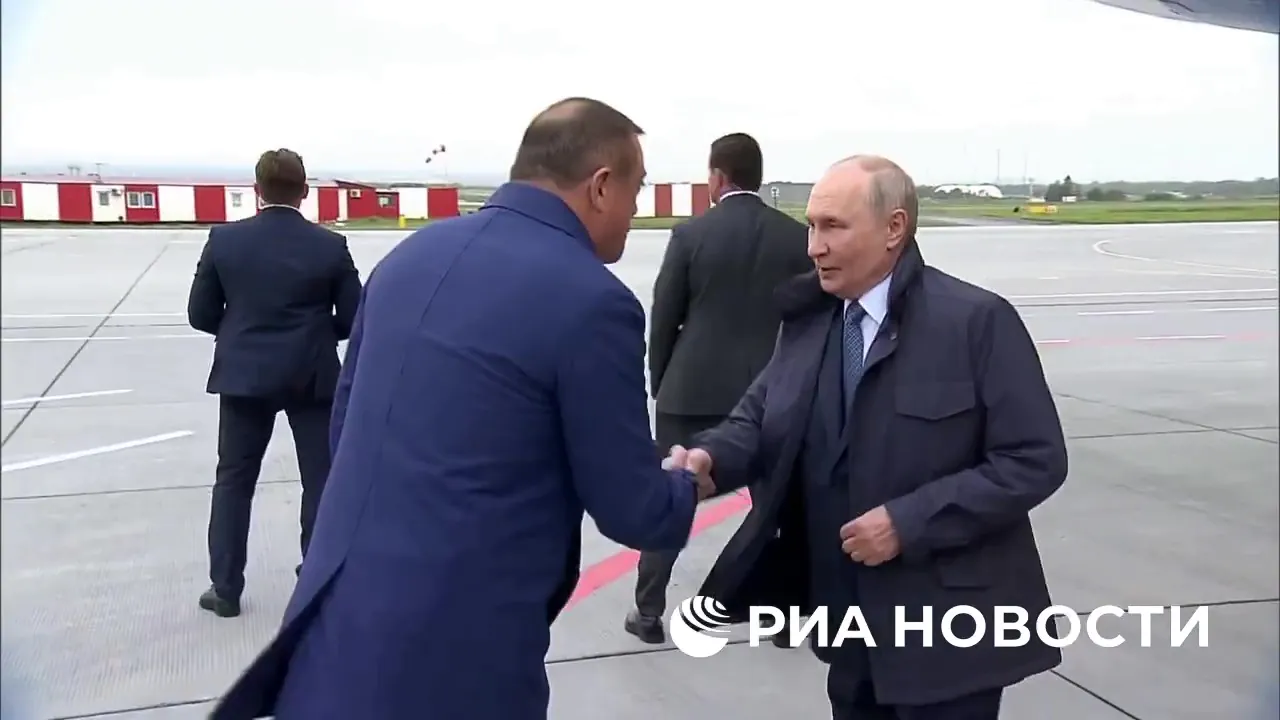 Путин прибыл на Сахалин — видео