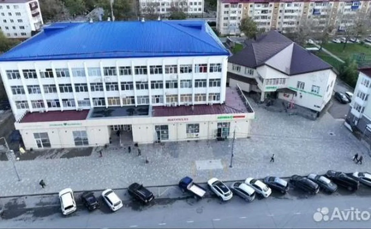 Торговый центр «Дом быта» в Южно-Сахалинске выставили на продажу за 390 млн рублей