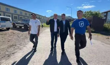 Лимаренко проверил восстановление домов в Северо-Курильске после землетрясения