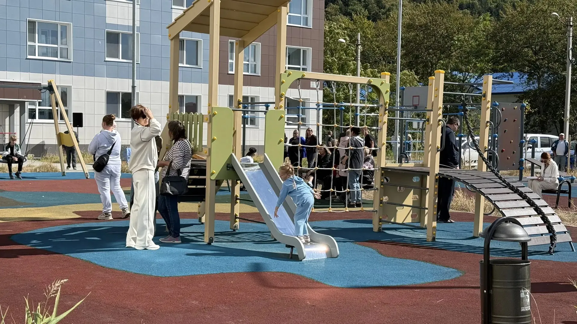 Более ста семей получили ключи от новых квартир в Невельске