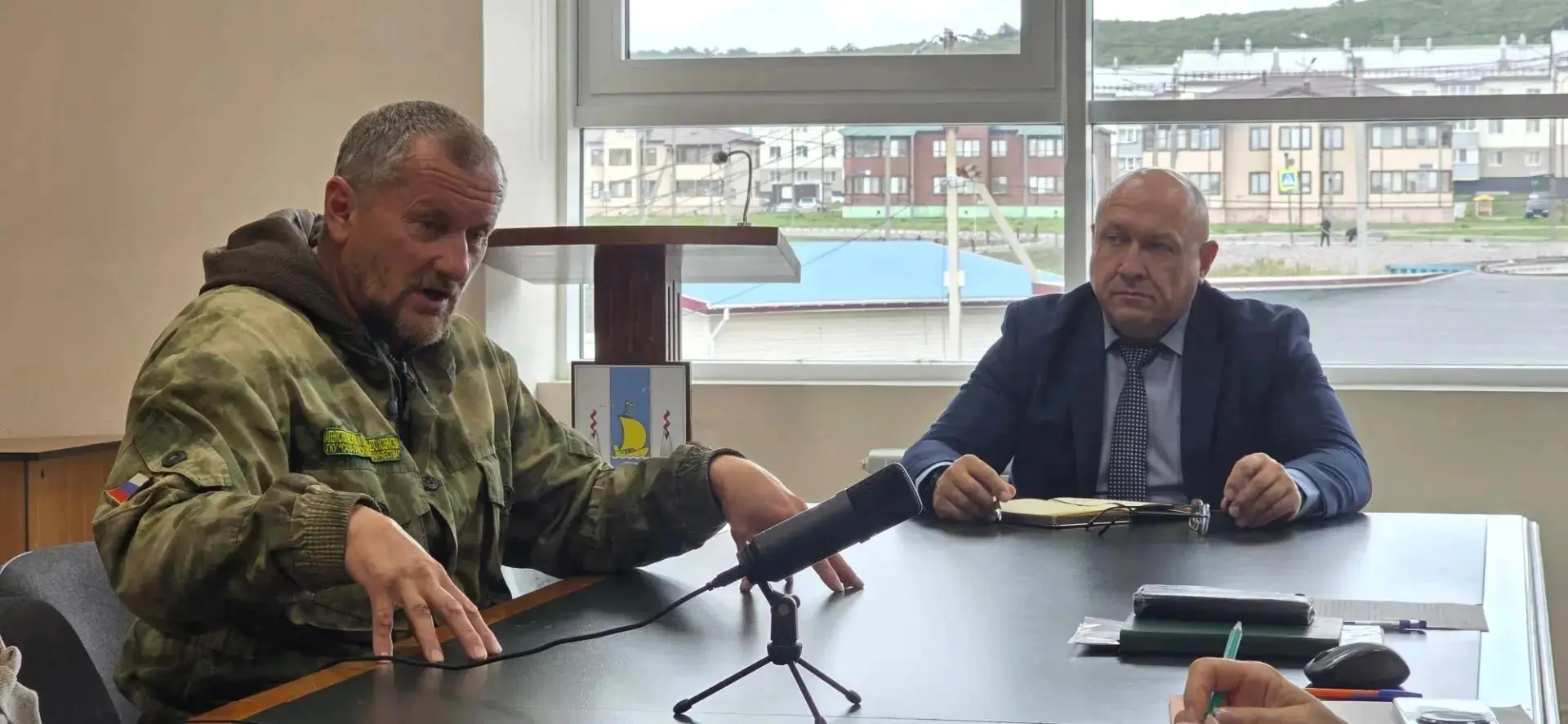 Медведя заметили в Курильске: власти усилили контроль после серии выходов хищников к людям