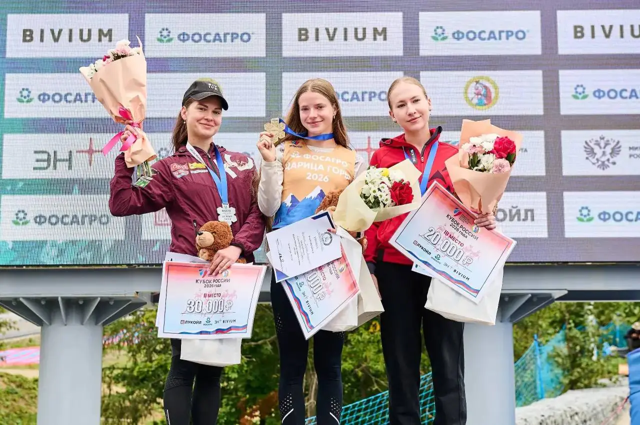 Сахалинка Анна Кожинова взяла бронзу Кубка России по лыжероллерам