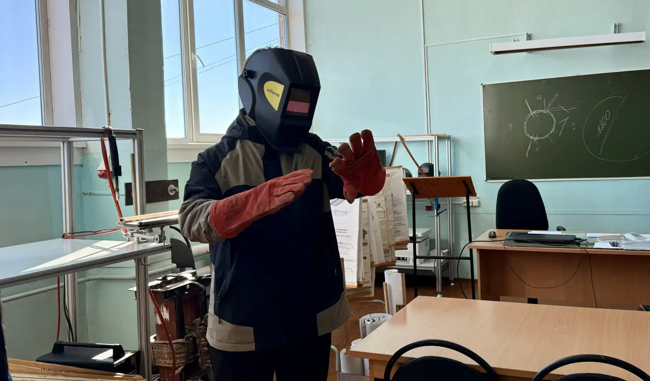 Более 20 тысяч школьников и студентов Сахалина познакомились с востребованными профессиями