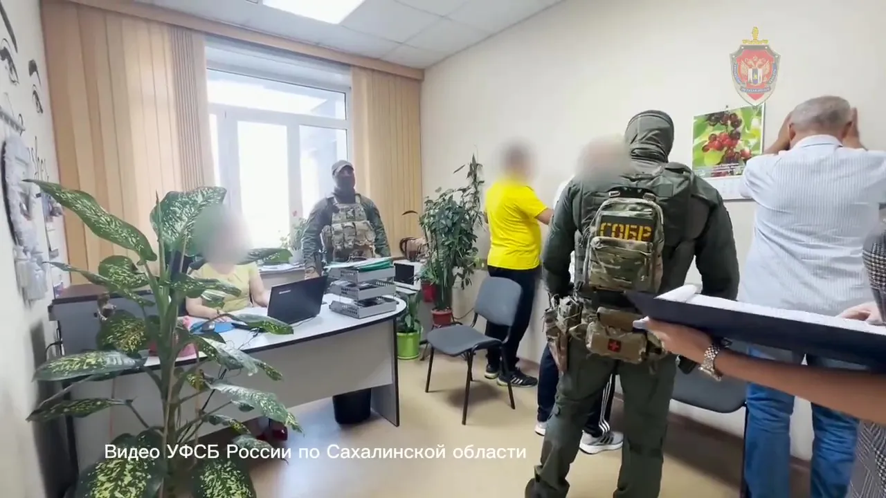 Бывшие полицейские на Сахалине получили до 11 лет колонии за взятки